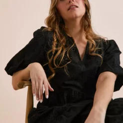 Everbelle Broderie Maxi Dress 16