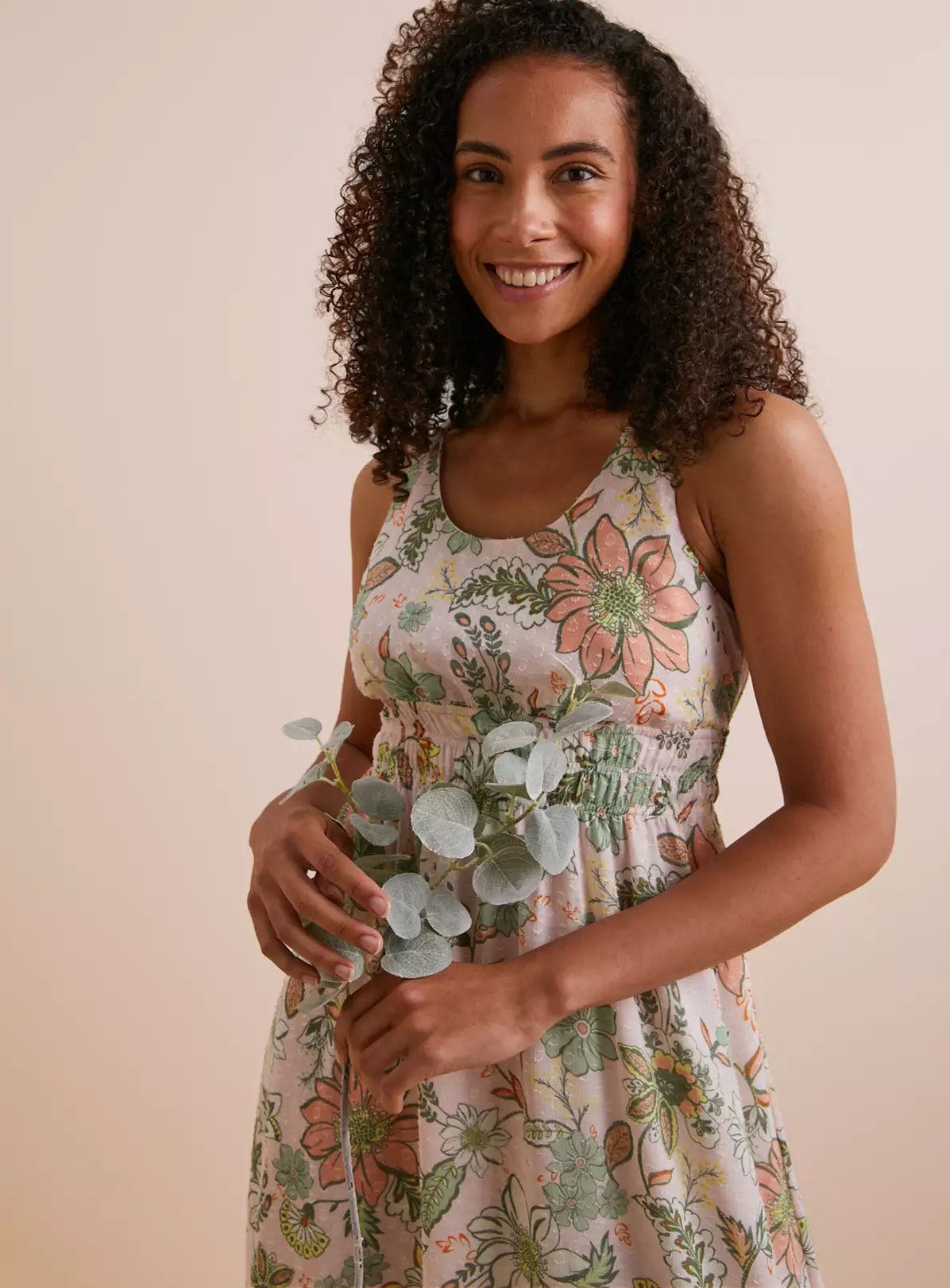 Everbelle Floral Backless Midi Dress 6 6 Everbelle Floral Backless Midi Dress 6 - Image 4