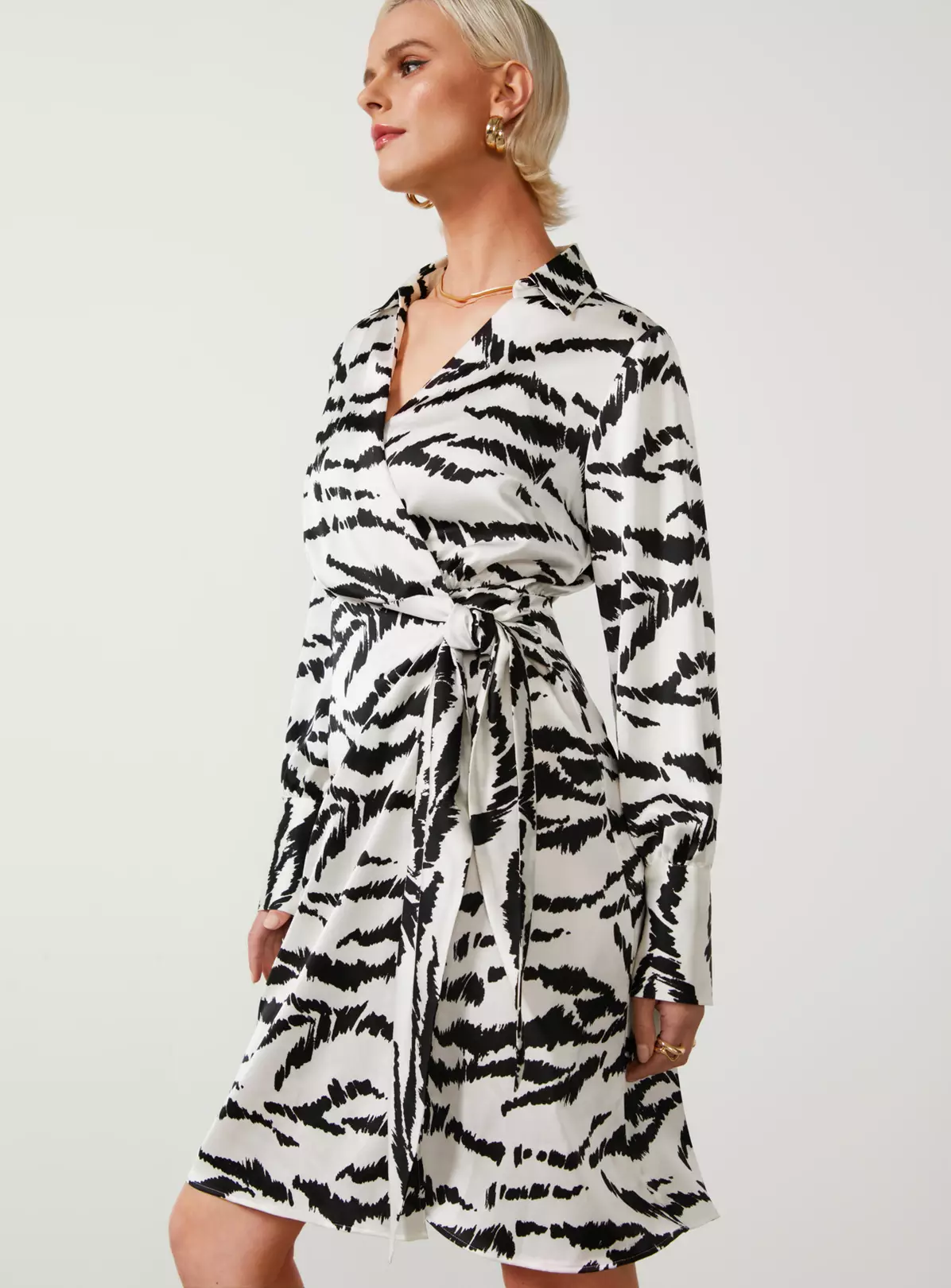 For All The Love Zebra Print Satin Tie Shirt Dress 18 6 For All The Love Zebra Print Satin Tie Shirt Dress 18 - Image 4