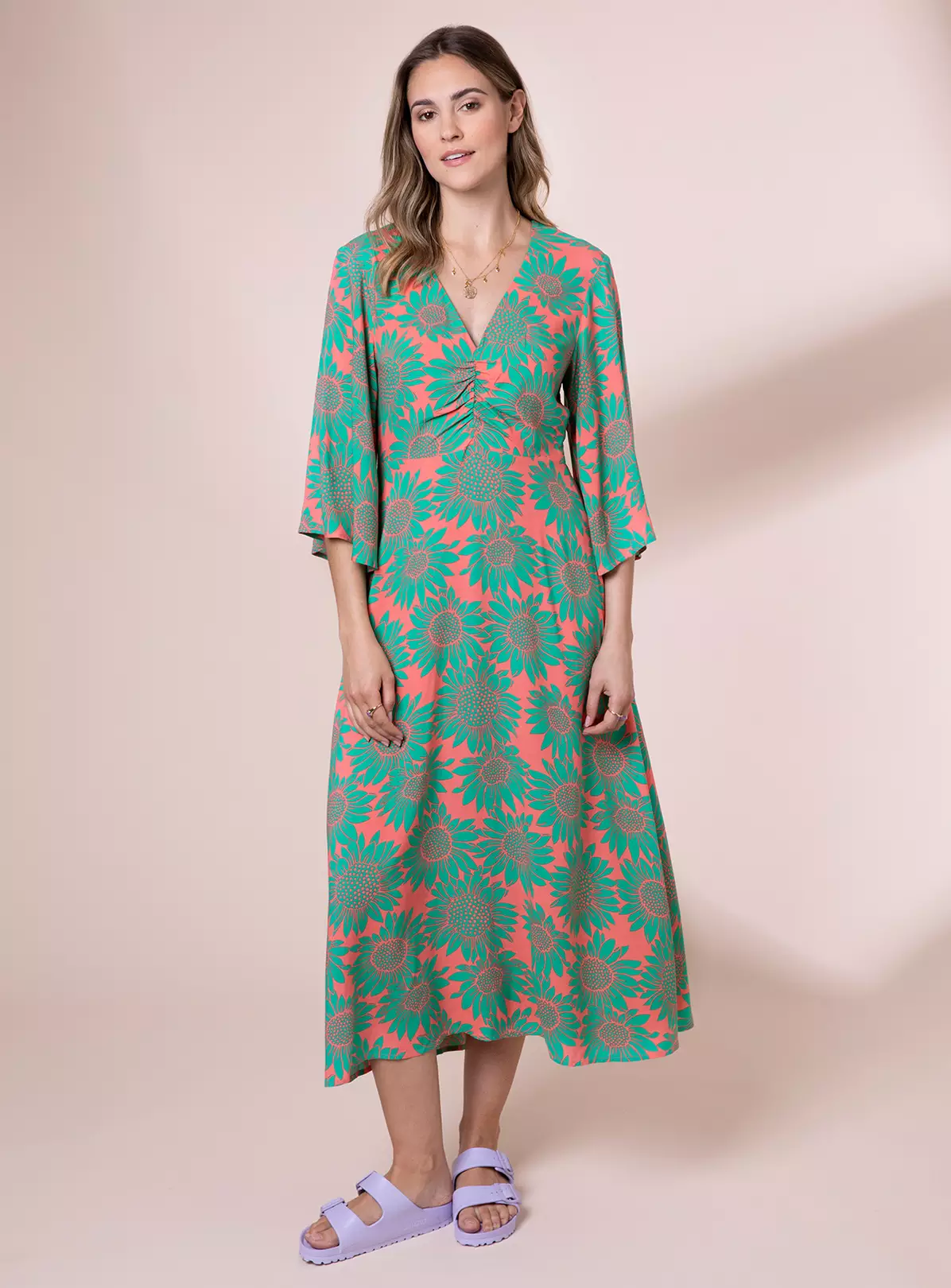 ANORAK Sunflowers EcoVero Erin Midi Dress 12 5 ANORAK Sunflowers EcoVero Erin Midi Dress 12 - Image 3