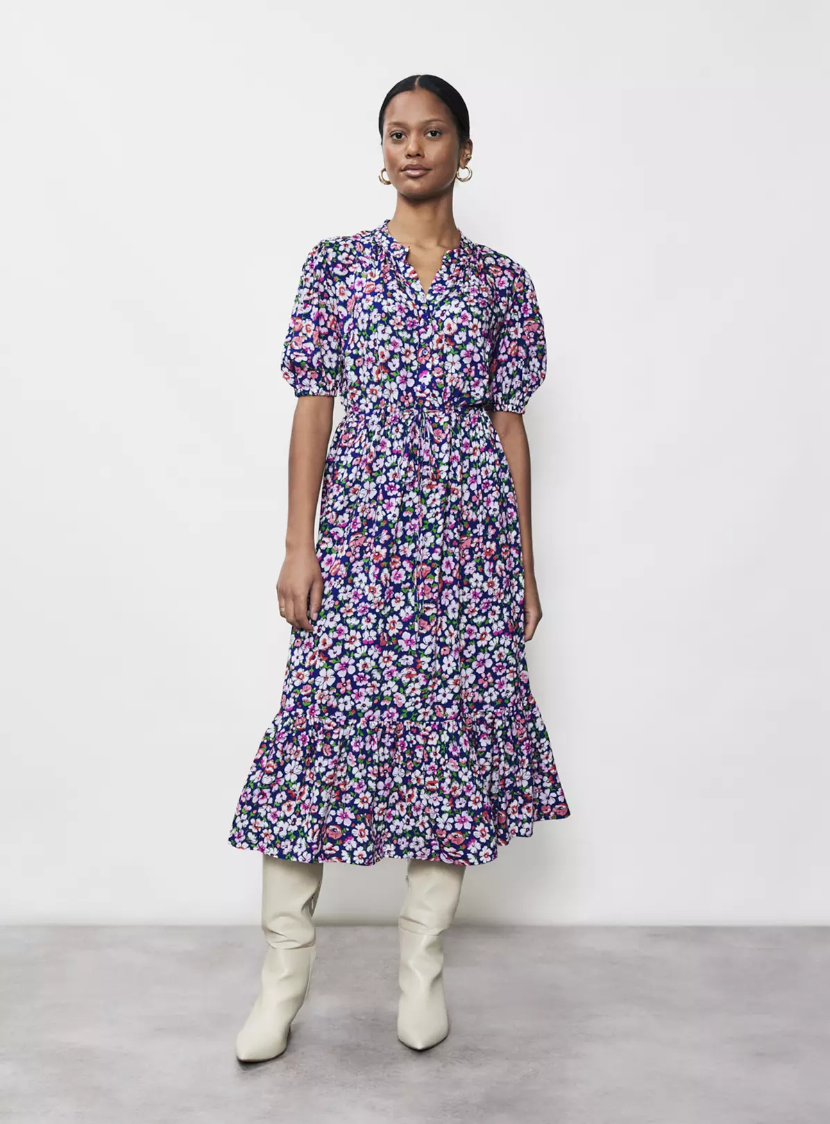 FINERY Madelyn Navy Daisy Midi Dress 16 4 FINERY Madelyn Navy Daisy Midi Dress 16 - Image 2