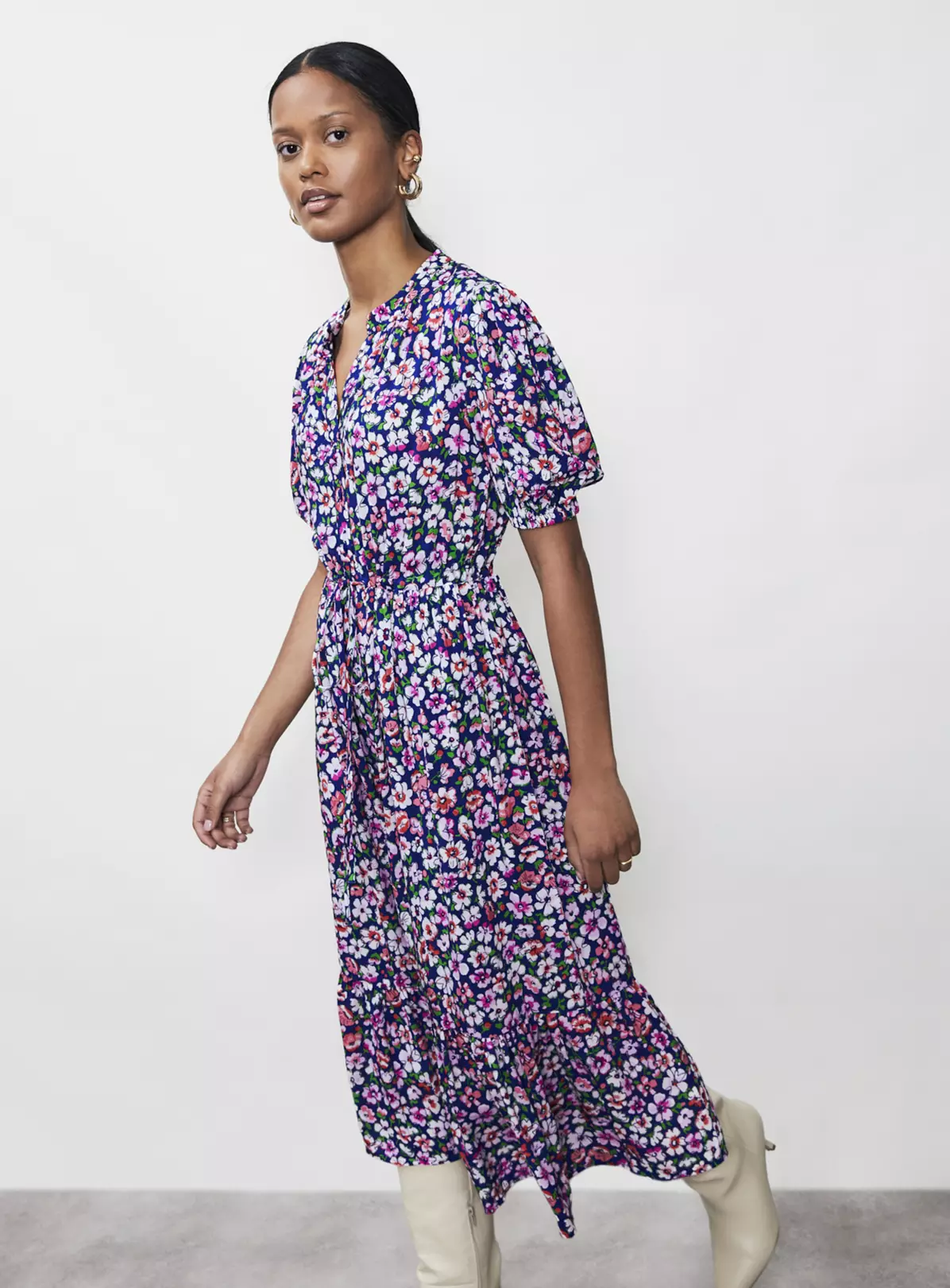 FINERY Madelyn Navy Daisy Midi Dress 16 5 FINERY Madelyn Navy Daisy Midi Dress 16 - Image 3