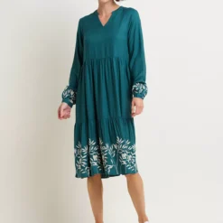 BRAKEBURN Anwen Embroidered Sleeve & Hem Midi Dress 8