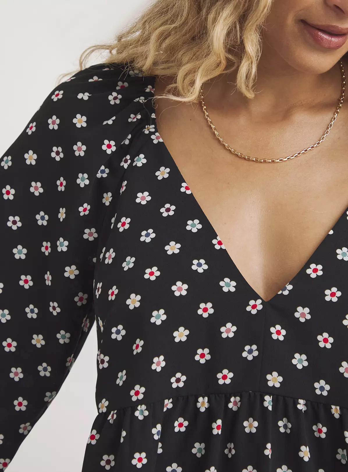 SIMPLY BE Black Floral Tiered Smock Dress 10 3 SIMPLY BE Black Floral Tiered Smock Dress 10