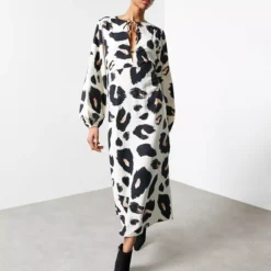 For All The Love Printed Drawcord Midaxi Dress 14
