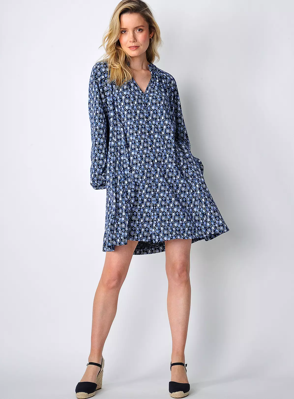 BURGS Sands Womens Button Front Mini Swing Dress Navy 8 4 BURGS Sands Womens Button Front Mini Swing Dress Navy 8 - Image 2