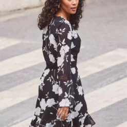 SOSANDAR Fluted Hem Dress 16 -Chic Elixir Sales Store tuc144174721 Multi20Coloured R Z005A