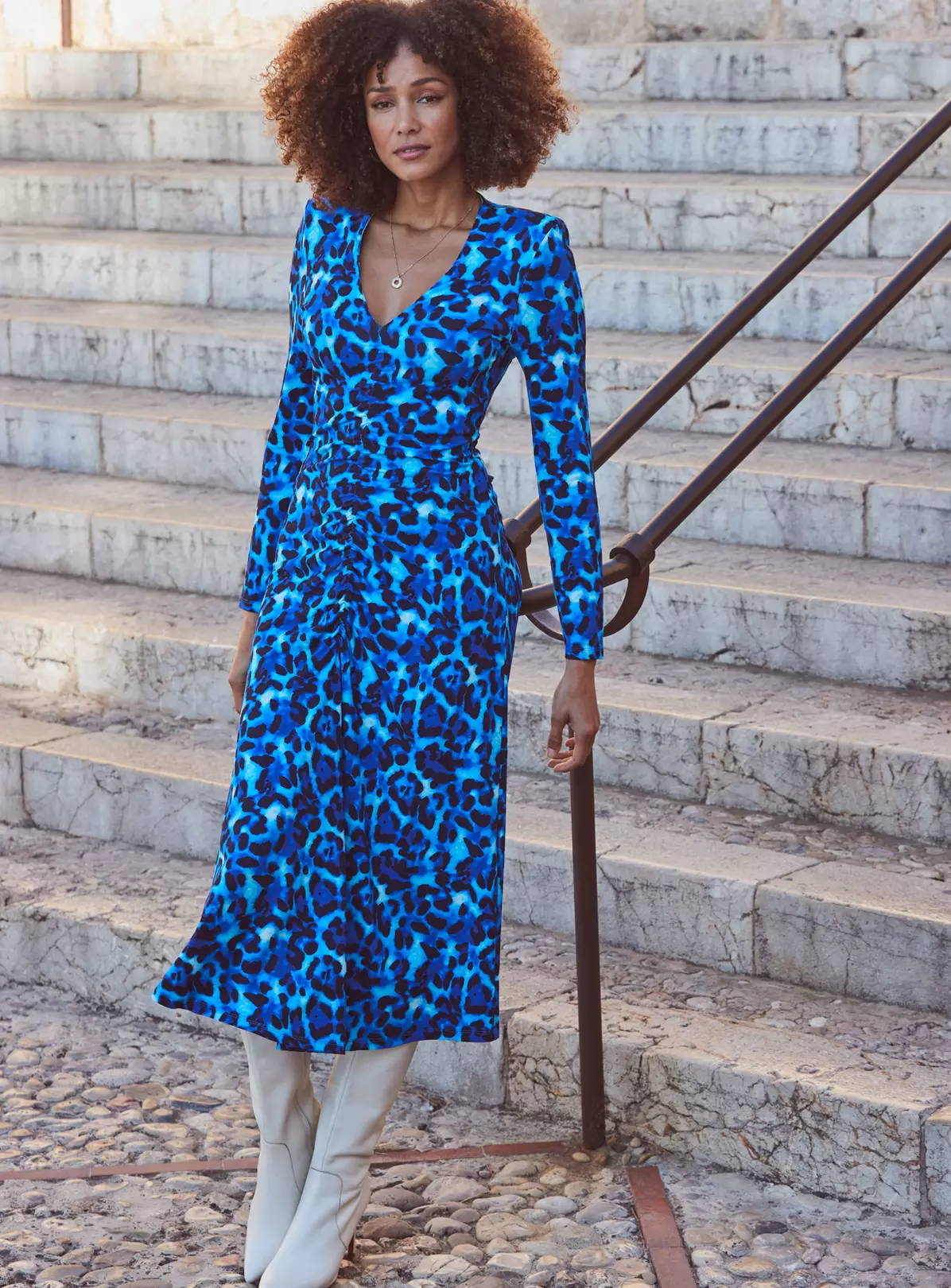 SOSANDAR Blue Animal V Neck Fit And Flare Dress 20 4 SOSANDAR Blue Animal V Neck Fit And Flare Dress 20 - Image 2