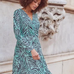 SOSANDAR Green Animal Pleat Insert Asym Hem Midi Dress 16